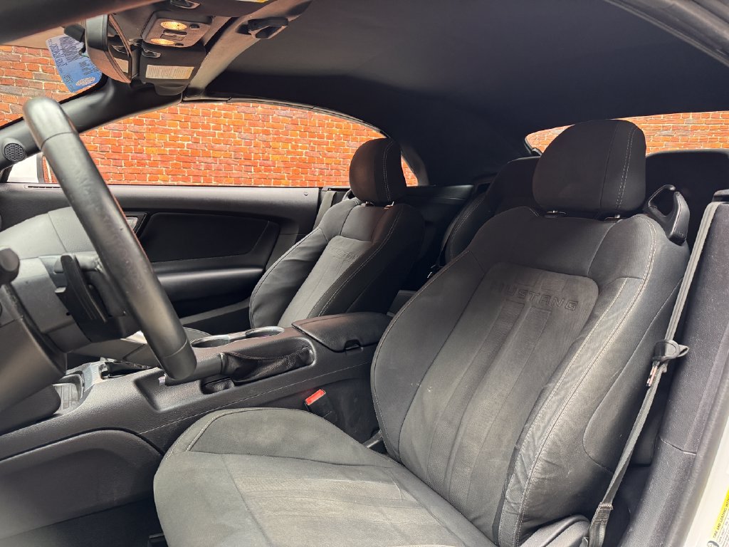 Certified 2019 Ford Mustang Convertible RWD image 22