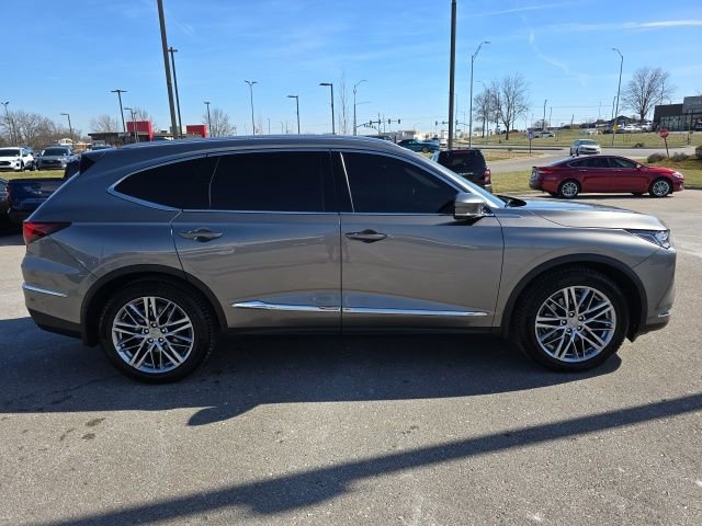 Used 2023 Acura MDX Advance image 2