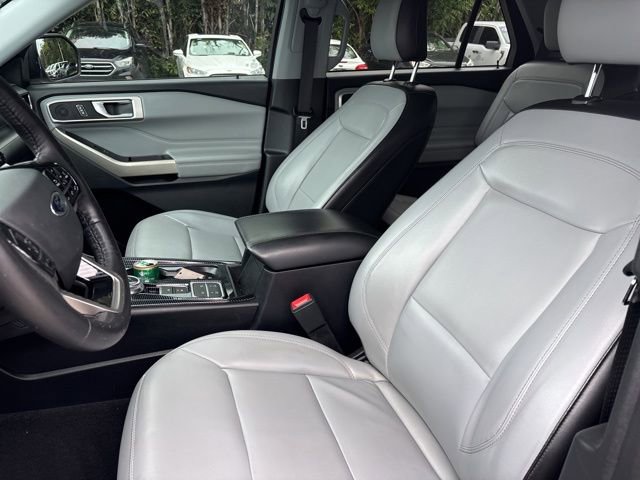 Certified 2021 Ford Explorer XLT w/ Equipment Group 202A image 6