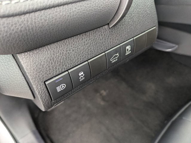 Used 2024 Toyota Camry SE image 15