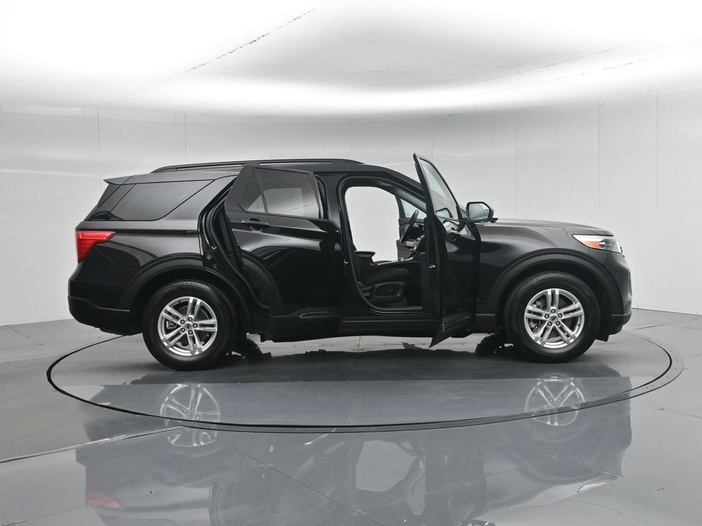 Certified 2022 Ford Explorer XLT image 59