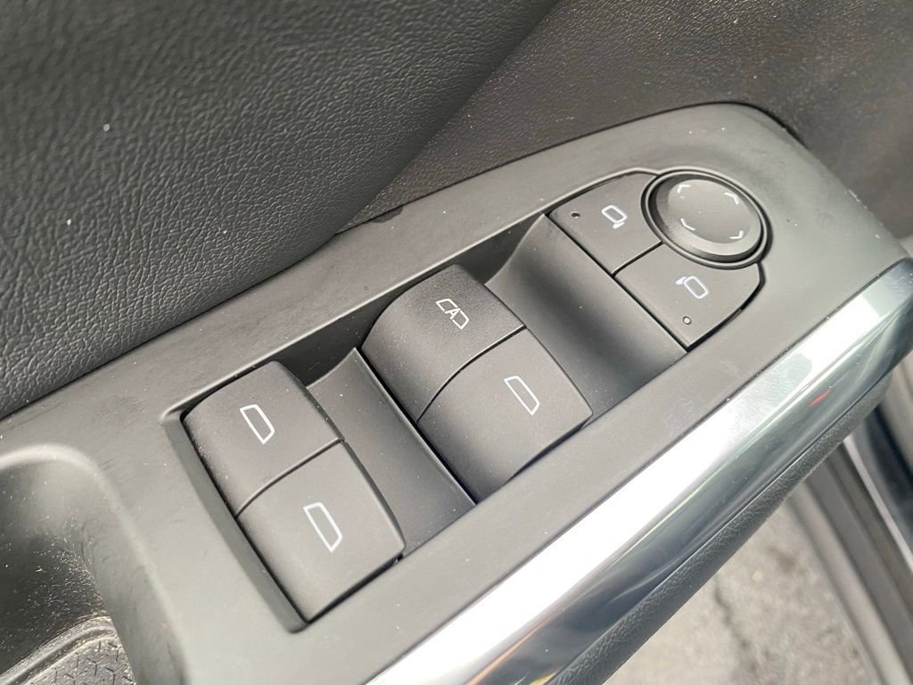 Used 2024 Chevrolet Traverse Z71 image 13