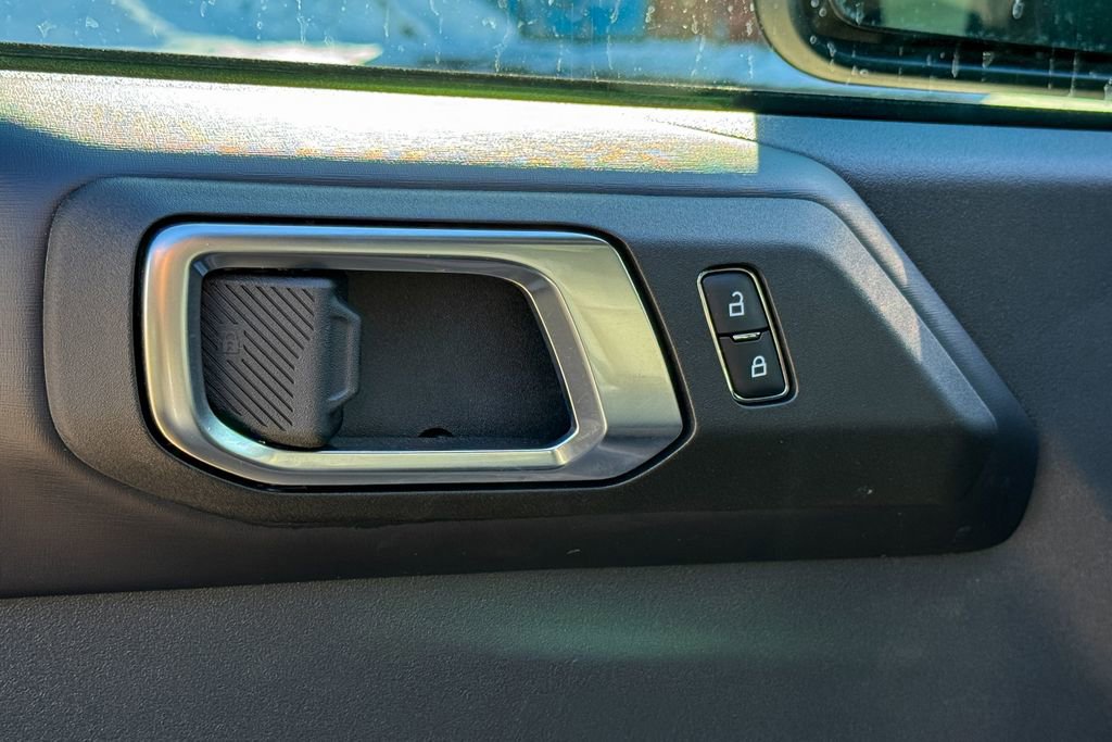 Certified 2025 Ford Bronco Badlands image 24