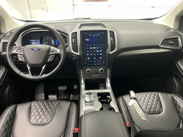 Certified 2023 Ford Edge Titanium w/ Class II Trailer Tow Package AWD/4WD image 4