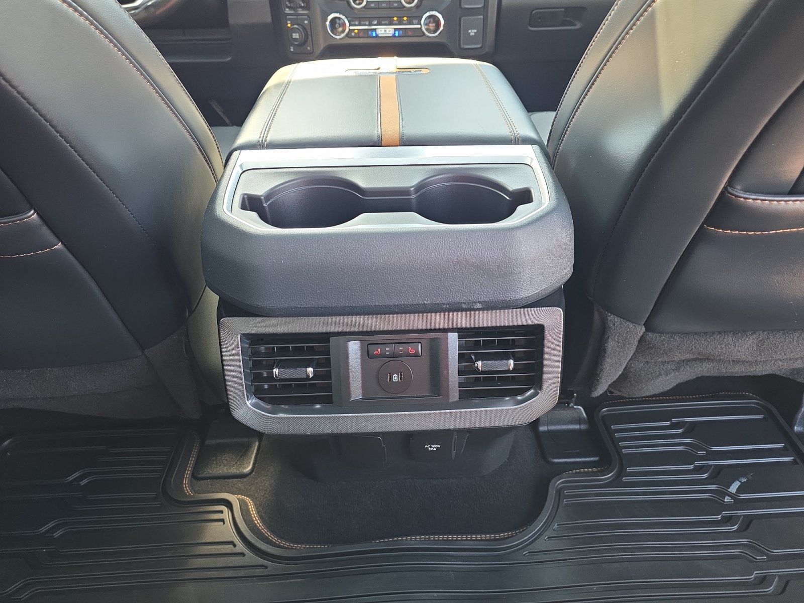 Certified 2024 Ford F350 Platinum w/ FX4 Off-Road Package AWD/4WD image 14