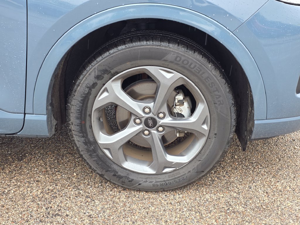 Certified 2024 Ford Escape ST-Line AWD/4WD image 11