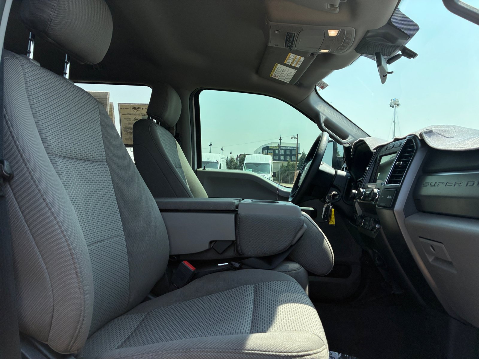 Certified 2020 Ford F250 XLT w/ XLT Premium Package AWD/4WD image 19