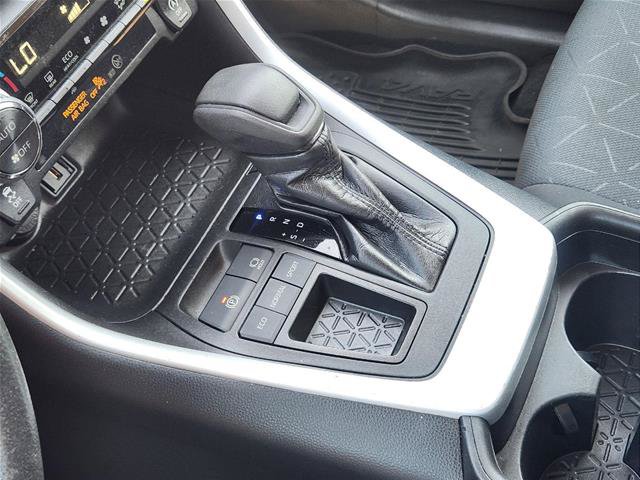 Used 2021 Toyota RAV4 XLE FWD image 19