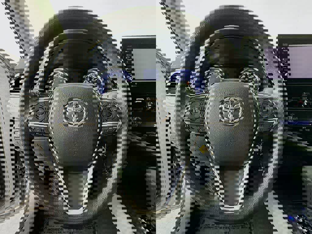 Used 2022 Toyota Camry LE image 15