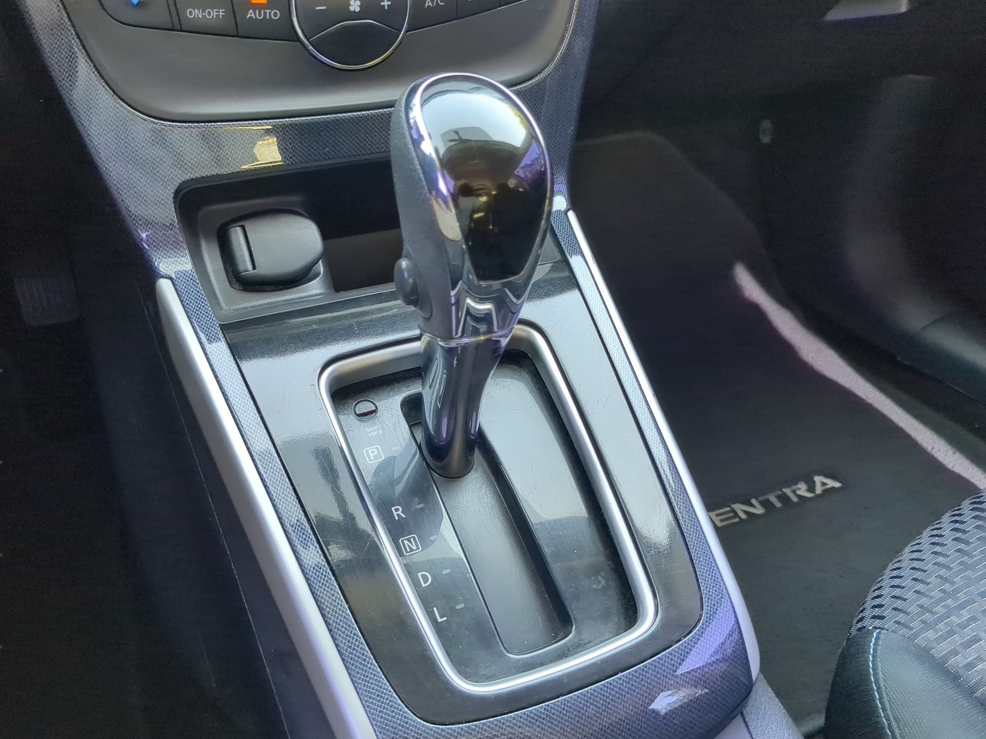 Used 2019 Nissan Sentra SR FWD image 61