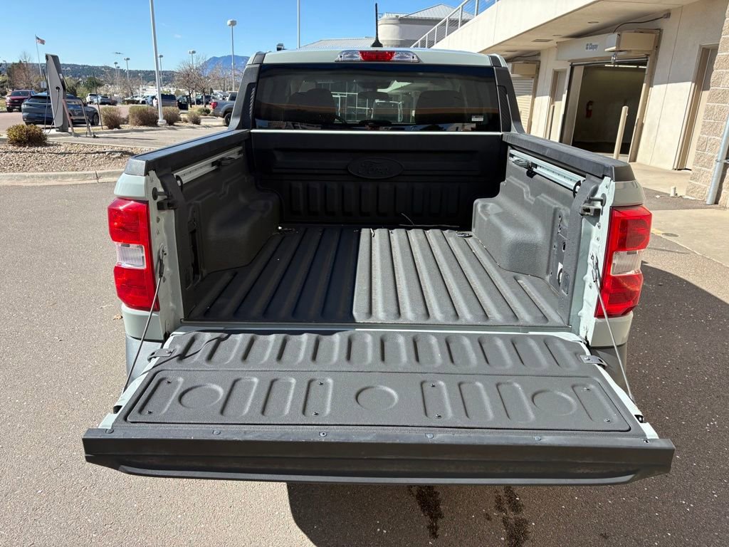 Certified 2022 Ford Maverick XLT w/ XLT Luxury Package image 28