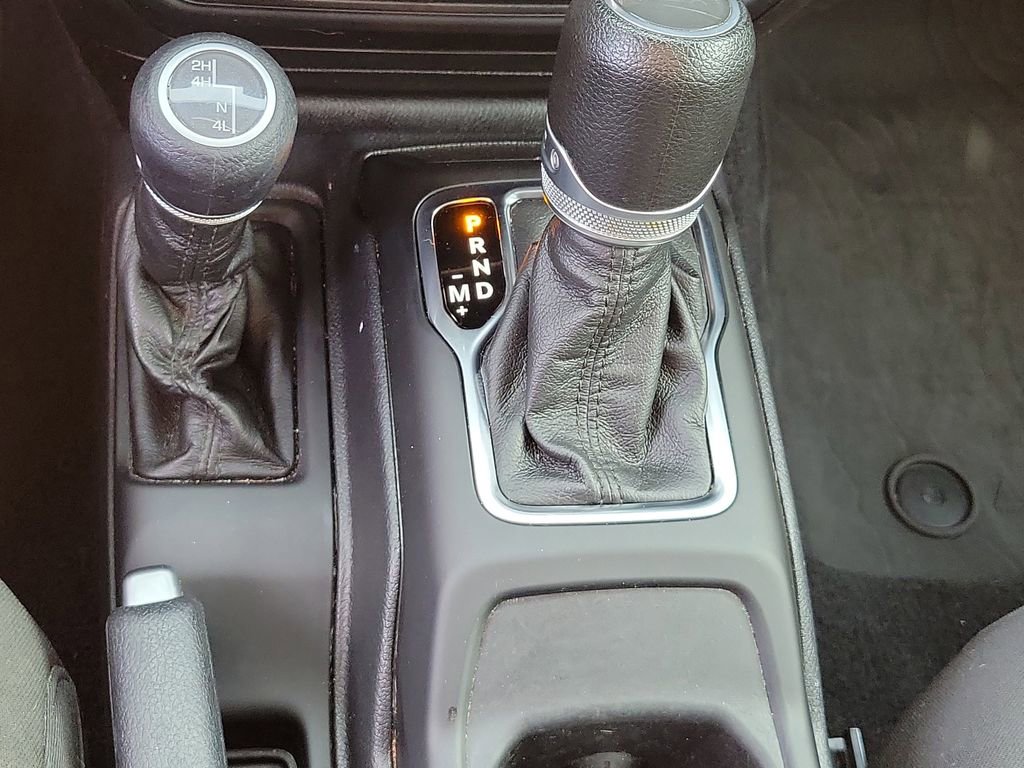 Used 2022 Jeep Gladiator Sport AWD/4WD image 31