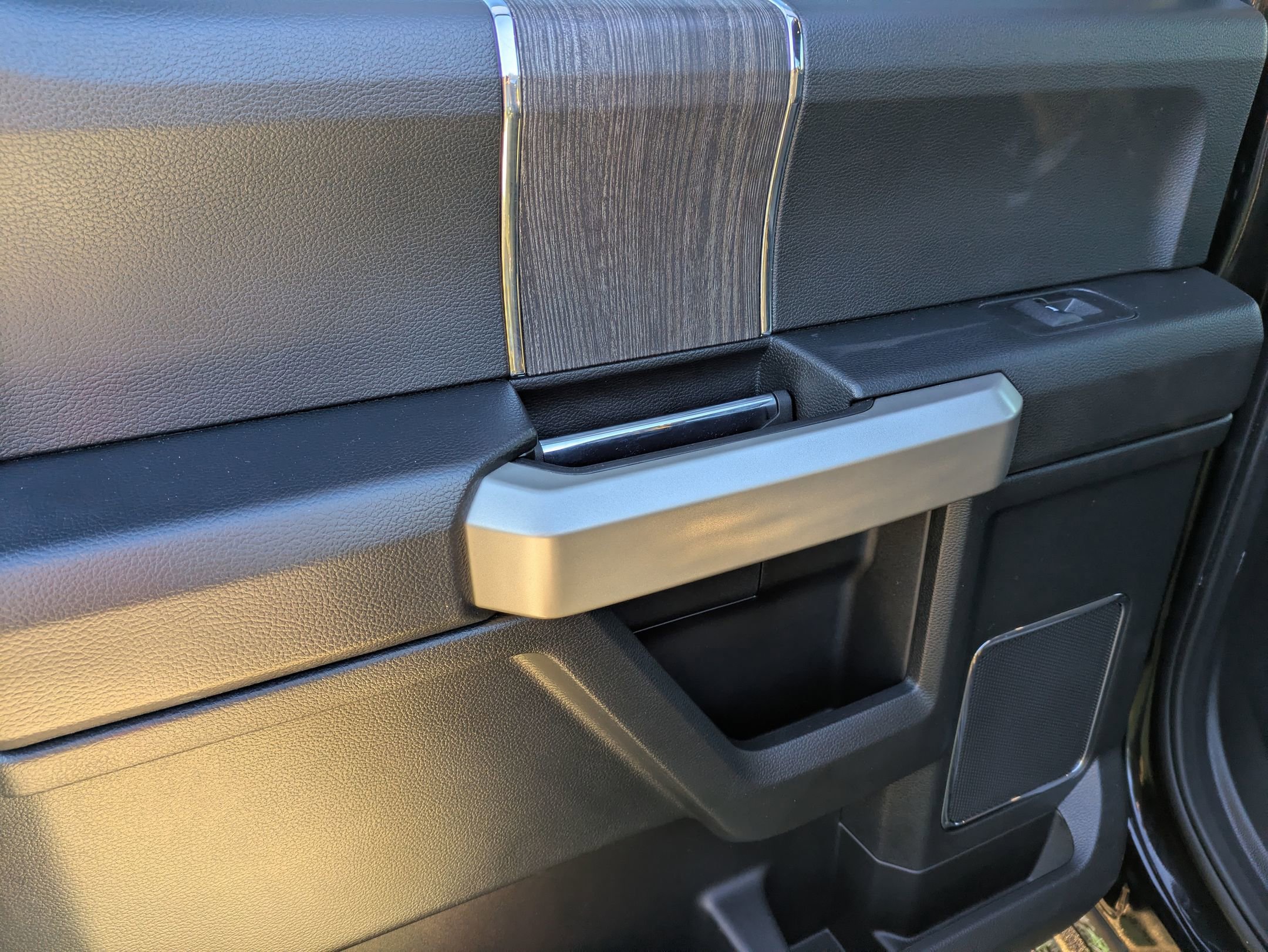 Certified 2020 Ford F250 Lariat w/ Tremor Off-Road Package image 28