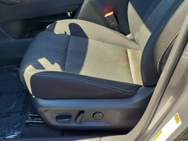 Used 2024 Nissan Rogue SV FWD image 14