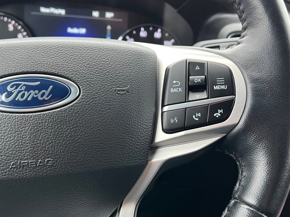 Certified 2022 Ford Explorer XLT w/ Equipment Group 202A image 25