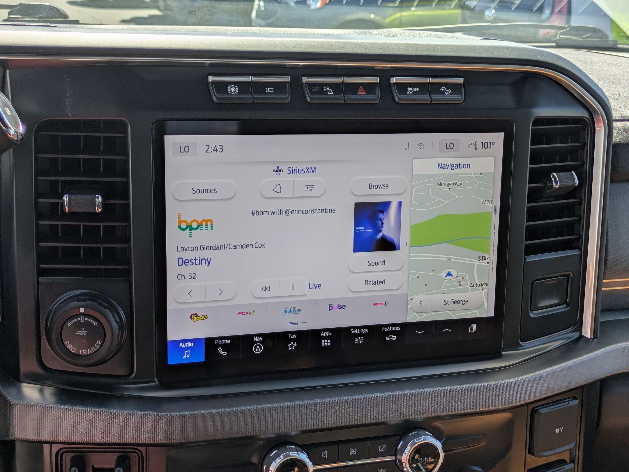 Certified 2023 Ford F250 Platinum w/ FX4 Off-Road Package AWD/4WD image 23