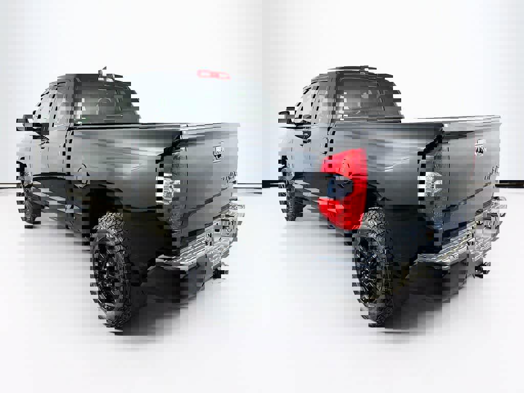 Used 2020 Toyota Tundra image 3