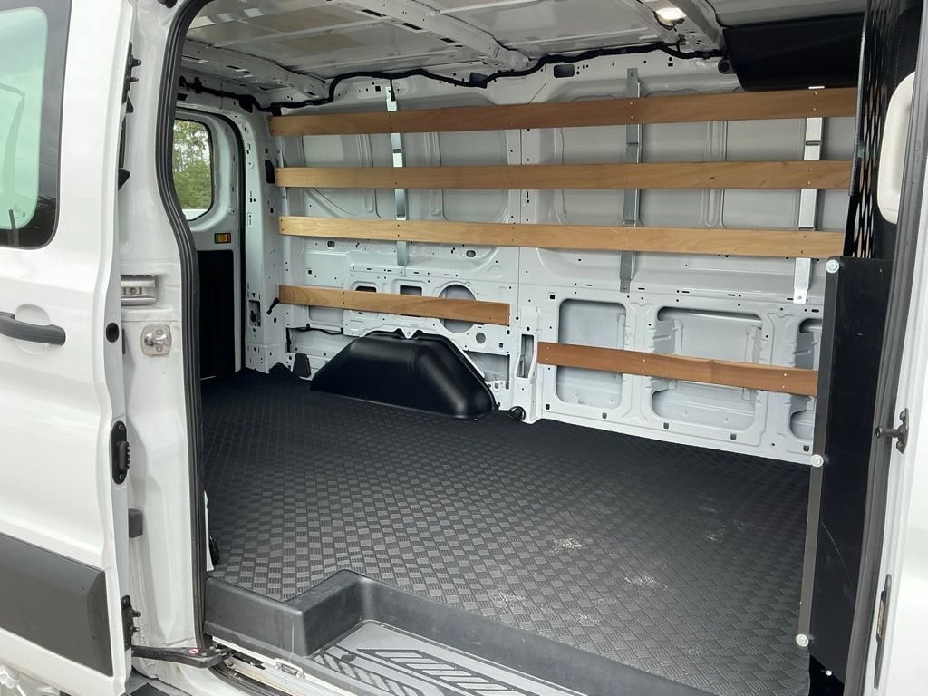 Certified 2025 Ford Transit 250 Low Roof w/ Exterior Upgrade Package RWD image 16