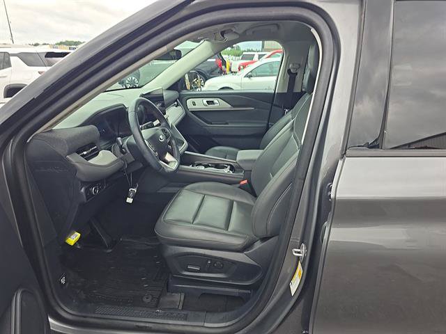 Certified 2025 Ford Explorer Active w/ Active Comfort Package AWD/4WD image 5