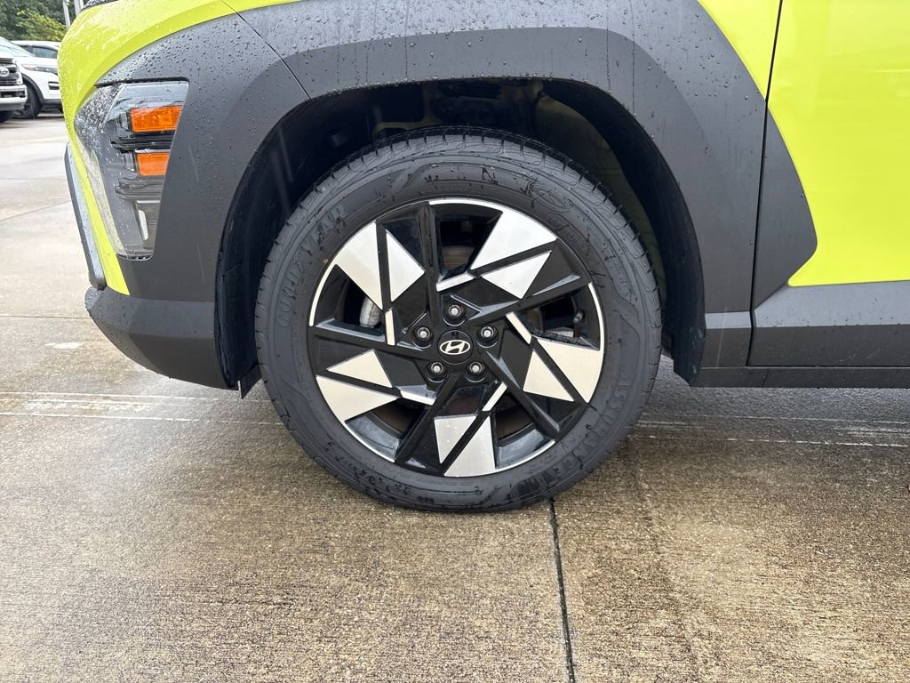Used 2024 Hyundai Kona SEL image 11