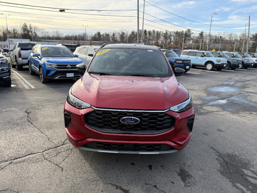 Certified 2023 Ford Escape ST-Line w/ Tech Pack #1 AWD/4WD image 8
