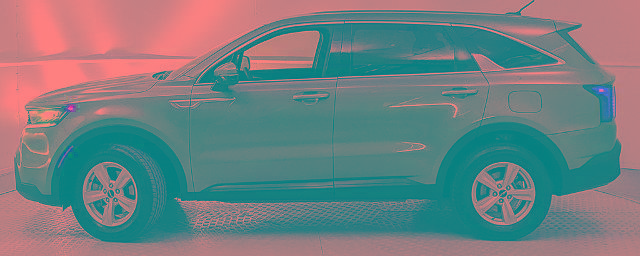 Used 2022 Kia Sorento LX AWD/4WD image 5