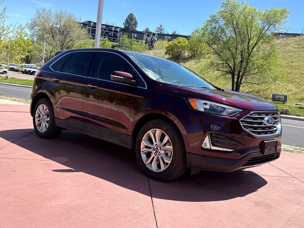 Certified 2022 Ford Edge Titanium w/ Class II Trailer Tow Package