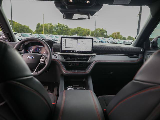 Certified 2025 Ford Explorer ST AWD/4WD image 3