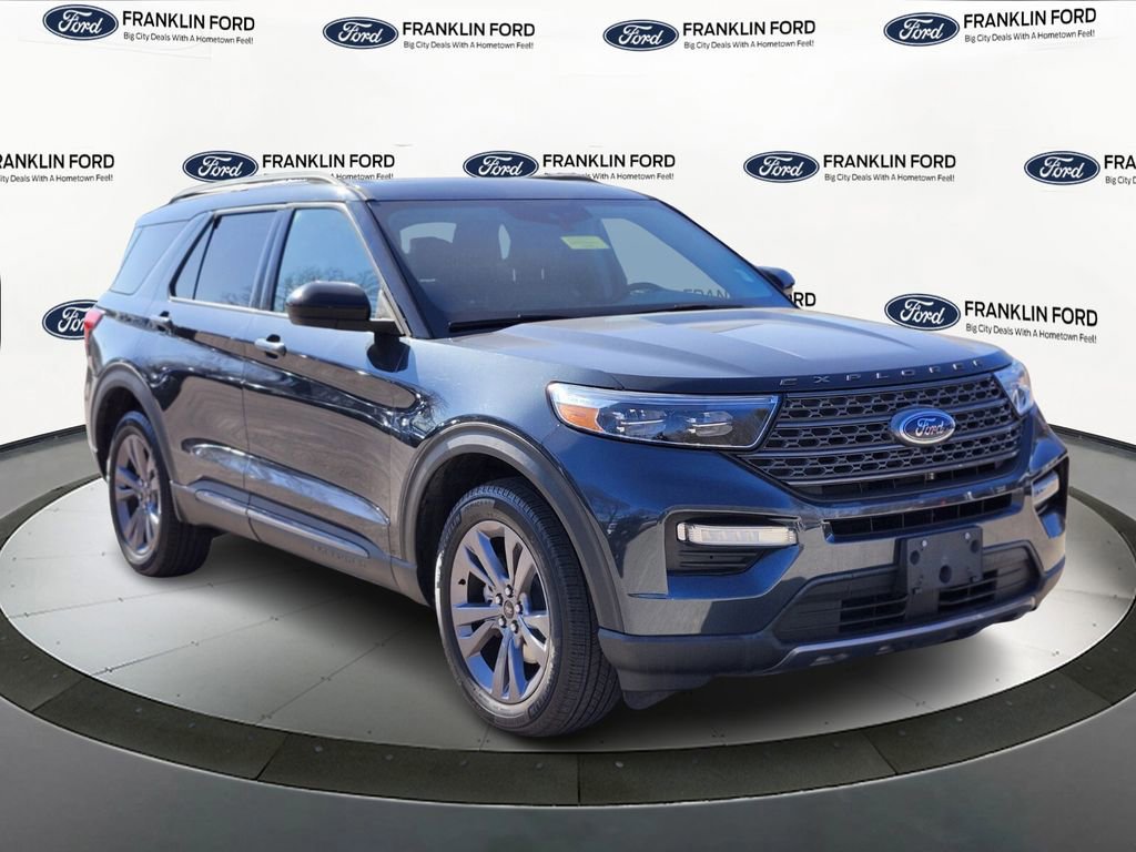 Certified 2022 Ford Explorer XLT w/ Equipment Group 202A AWD/4WD image 7