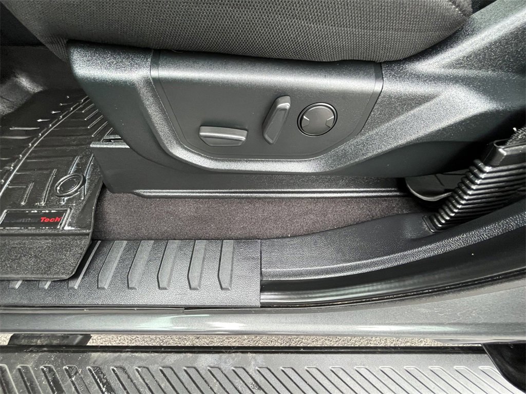 Certified 2020 Ford F150 XLT w/ Equipment Group 302A Luxury image 11