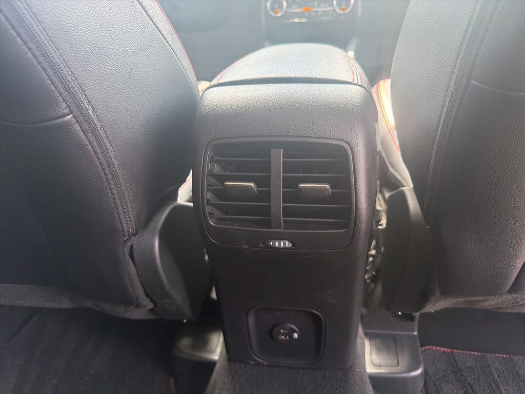 Certified 2022 Ford Escape SEL w/ SEL Stealth AWD Package image 47