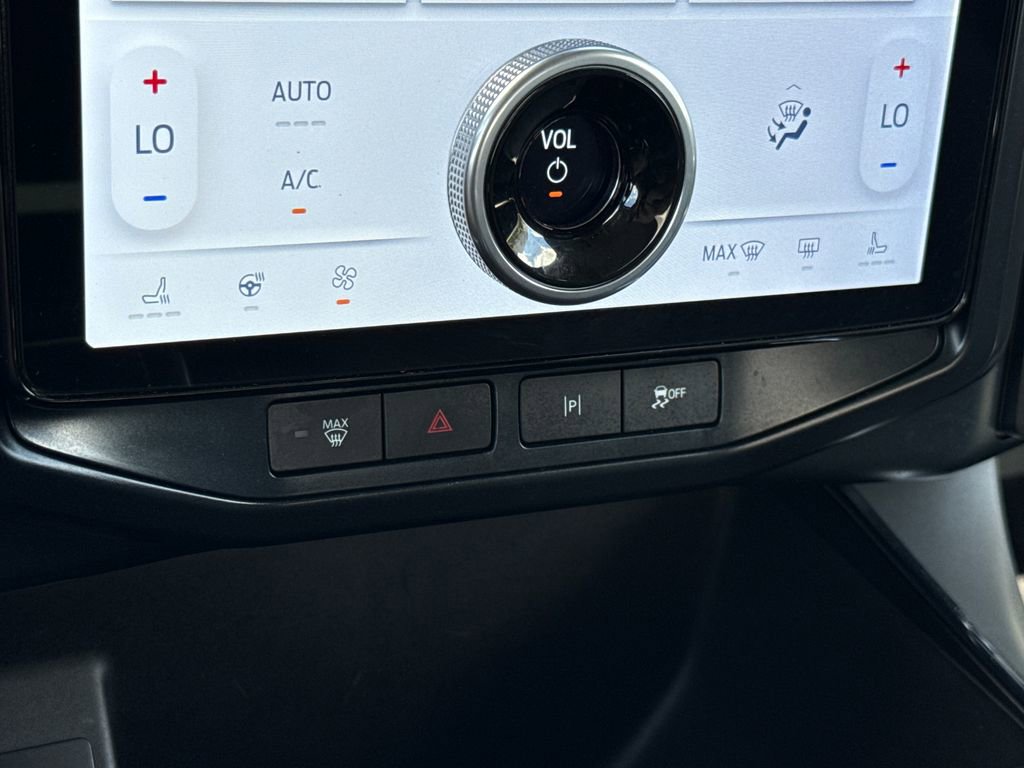 Certified 2025 Ford F150 Lightning Flash image 22