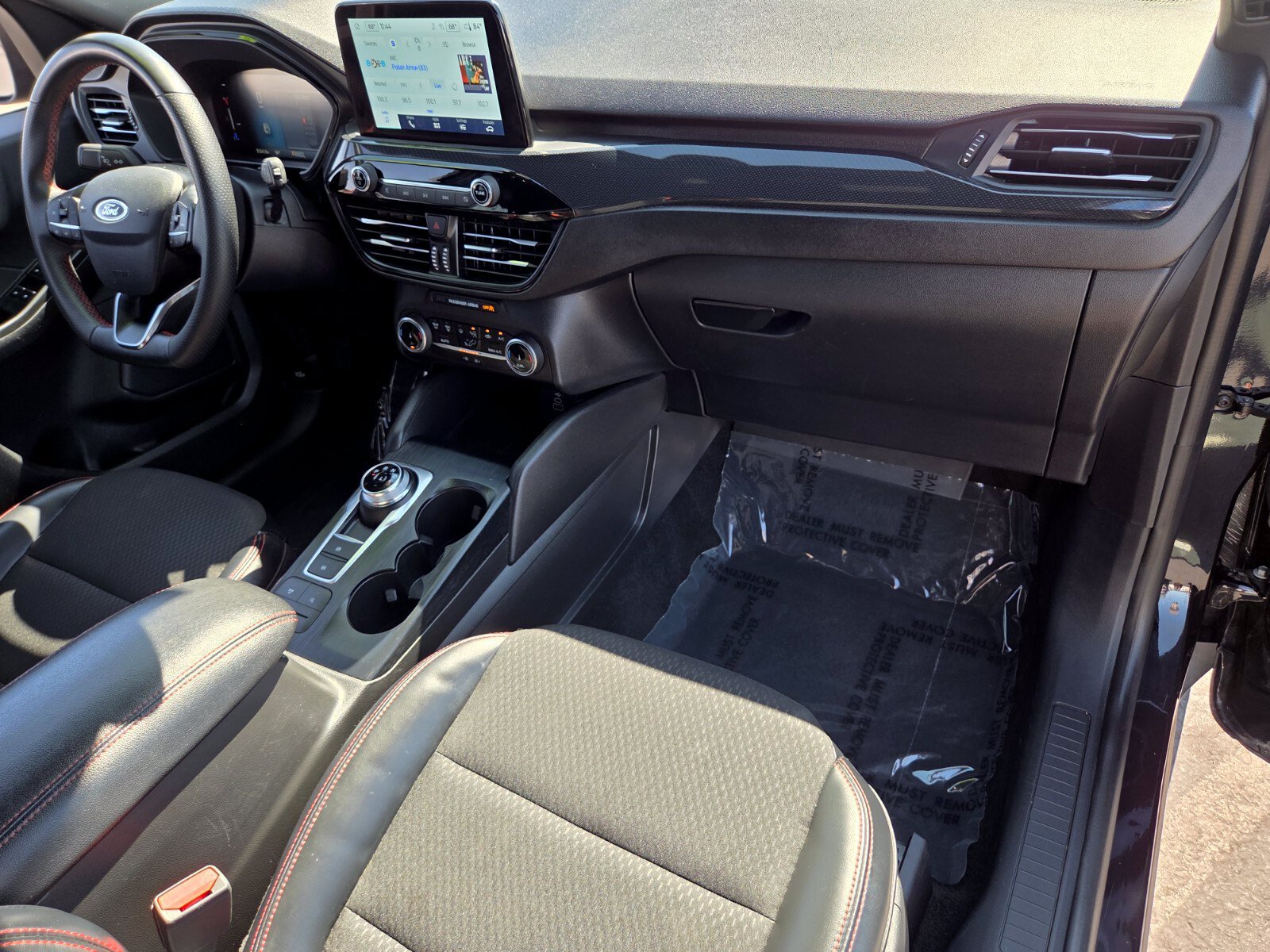 Certified 2025 Ford Escape ST-Line FWD image 16