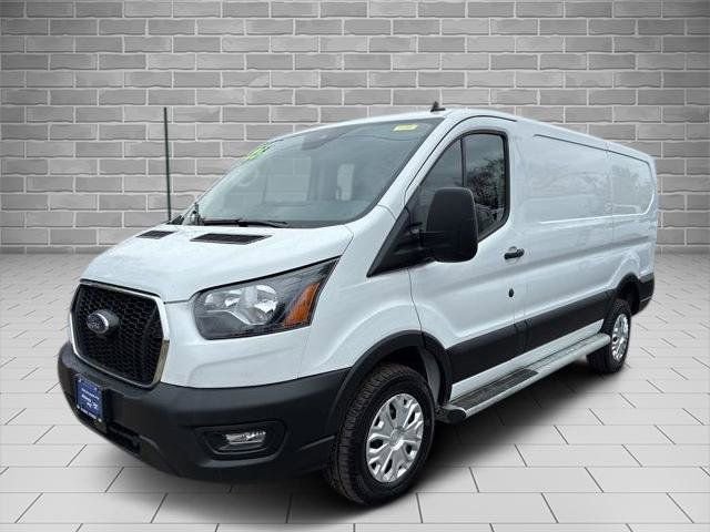 Certified 2025 Ford Transit 250 Low Roof w/ Exterior Upgrade Package RWD image 6