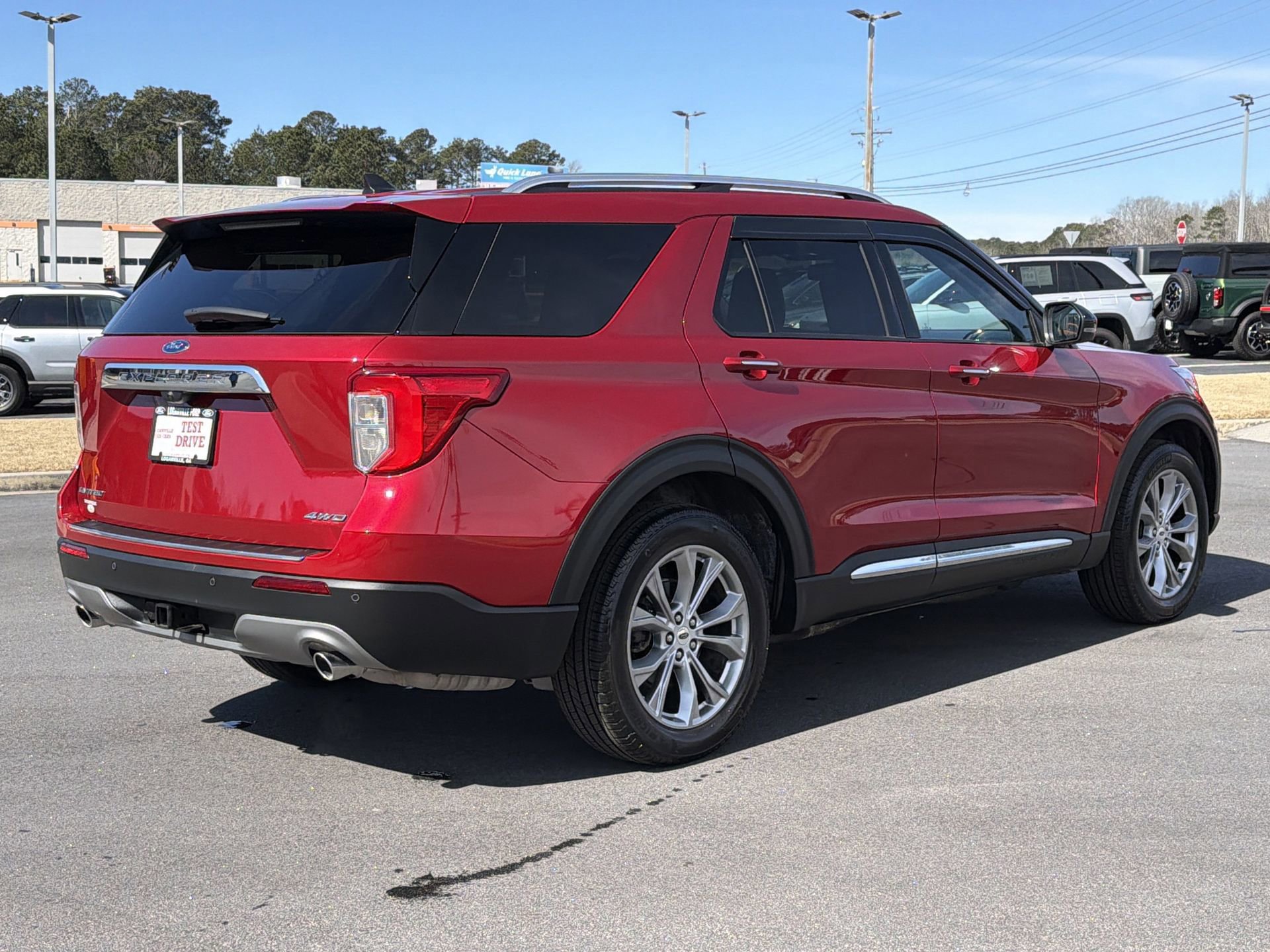 Certified 2023 Ford Explorer Limited w/ Equipment Group 301A image 4