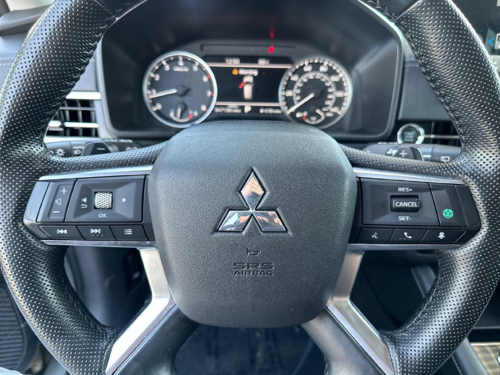 Used 2024 Mitsubishi Outlander SE AWD/4WD image 23