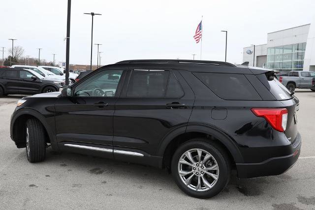 Certified 2022 Ford Explorer XLT w/ Equipment Group 202A image 7
