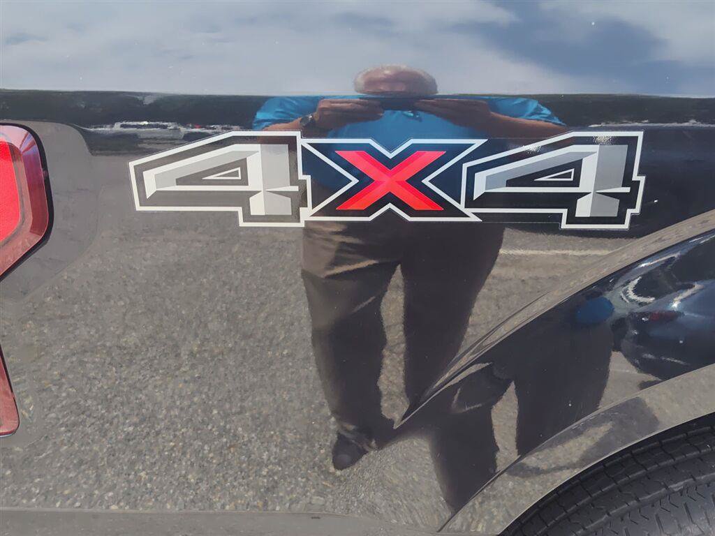 Certified 2019 Ford F150 XLT w/ Equipment Group 302A Luxury AWD/4WD image 5