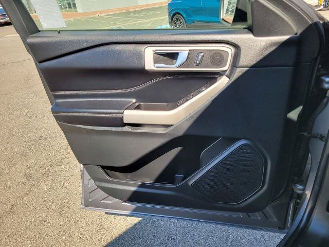Certified 2022 Ford Explorer XLT w/ Equipment Group 202A AWD/4WD image 27