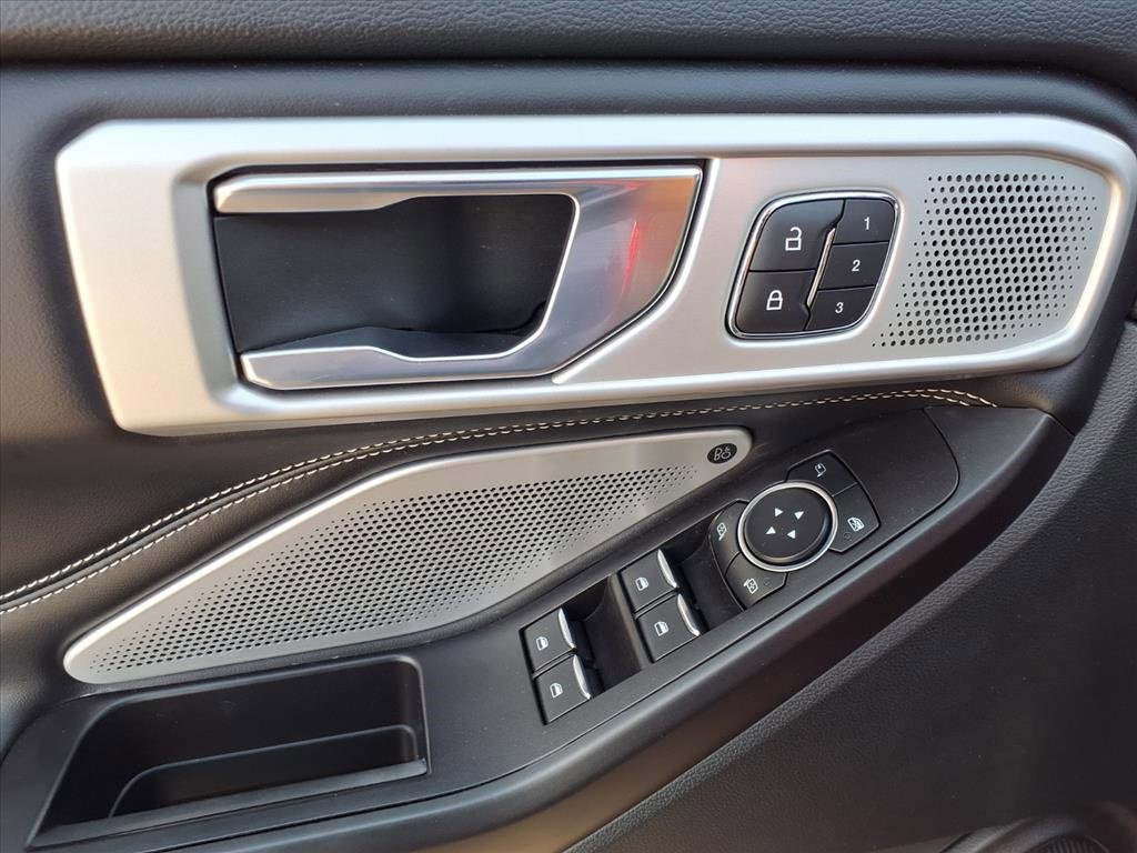 Certified 2020 Ford Explorer ST w/ ST Street Pack image 20