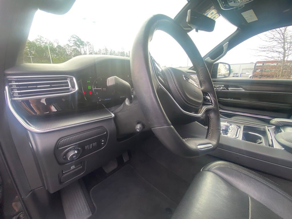 Used 2024 Jeep Grand Wagoneer L Series II w/ Quick Order Packagew 28T image 9