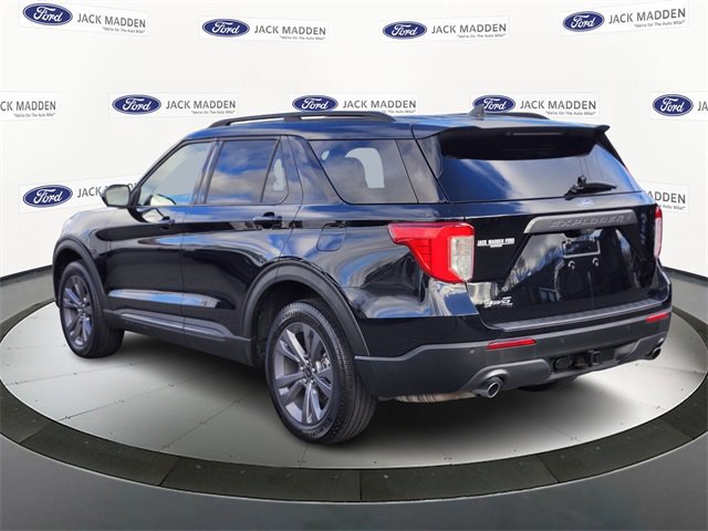 Certified 2022 Ford Explorer XLT w/ Equipment Group 202A image 5