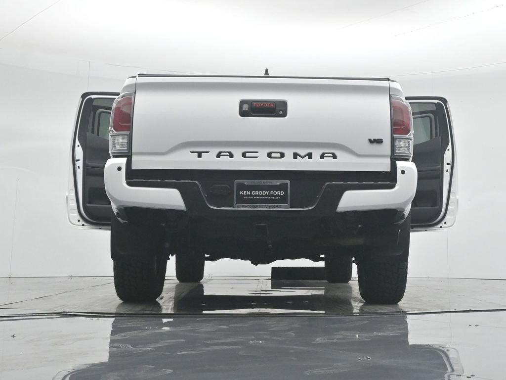 Used 2022 Toyota Tacoma TRD Sport image 44