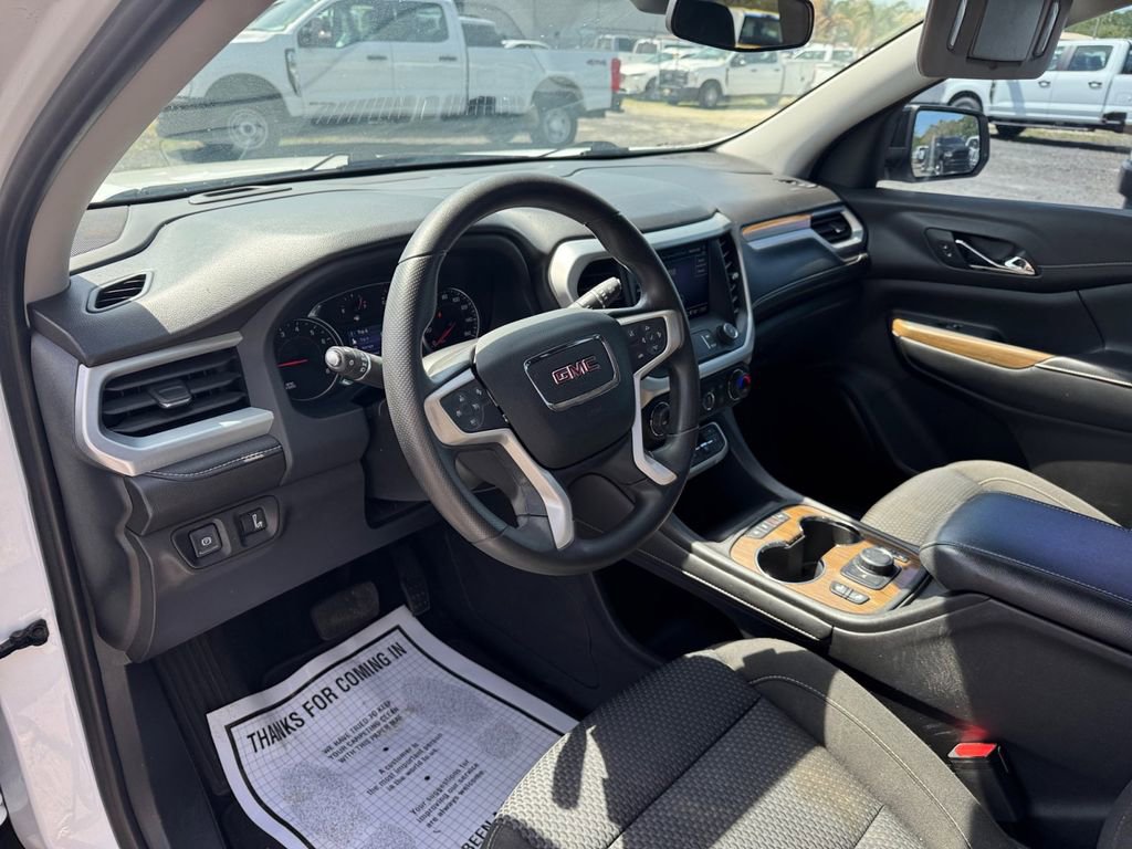 Used 2021 GMC Acadia SLE w/ Driver Convenience Package FWD image 32