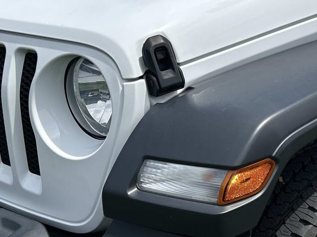 Used 2022 Jeep Wrangler Sport AWD/4WD image 8