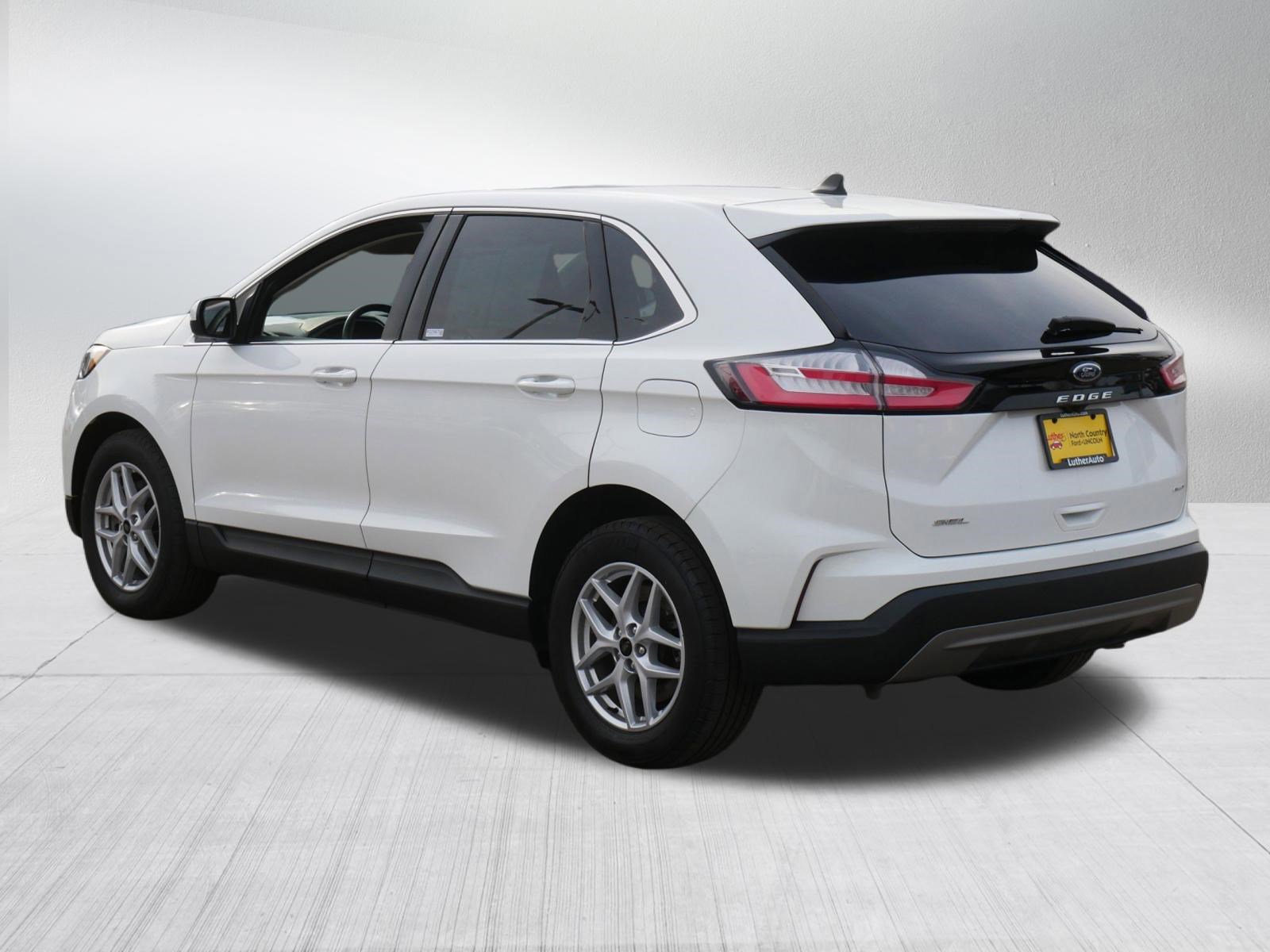 Certified 2023 Ford Edge SEL w/ Convenience Package image 3