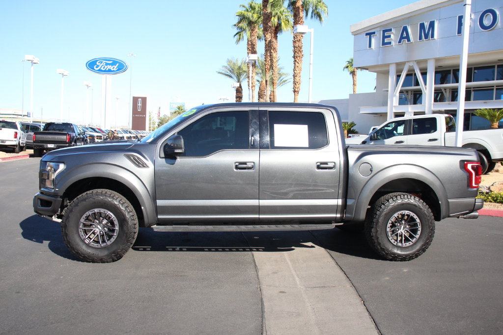 Certified 2020 Ford F150 Raptor w/ Equipment Group 802A Luxury AWD/4WD image 4