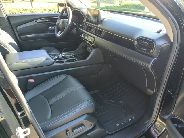 Used 2025 Honda Pilot EX-L image 36