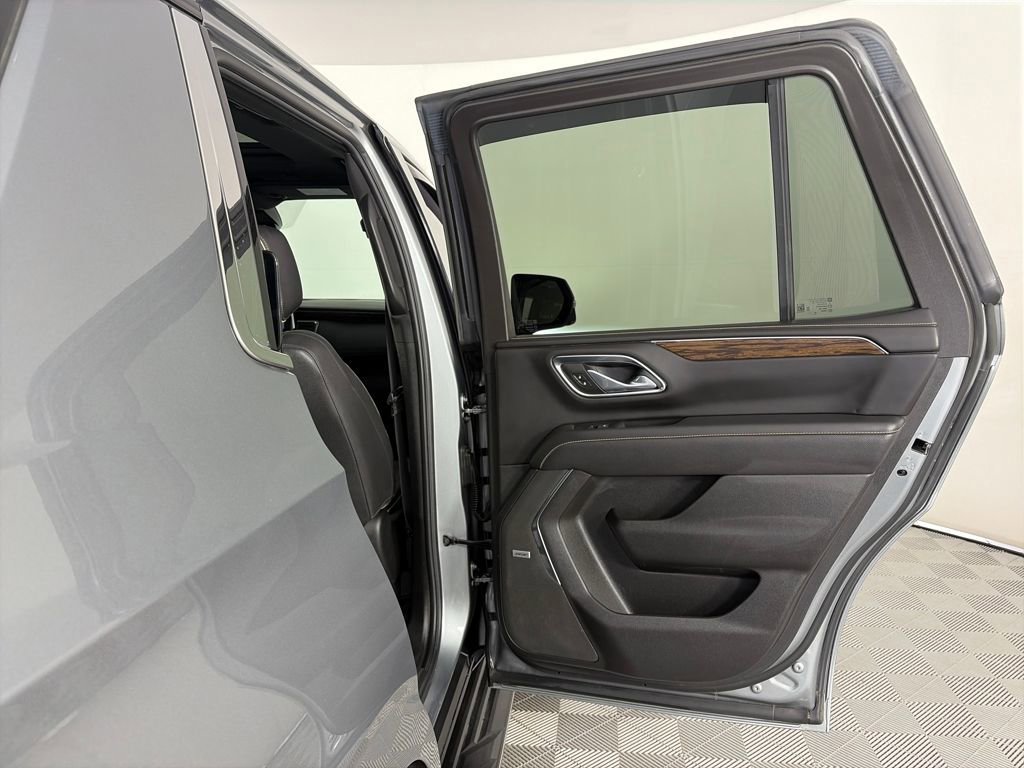 Used 2023 Chevrolet Tahoe Premier w/ Advanced Technology Package image 29