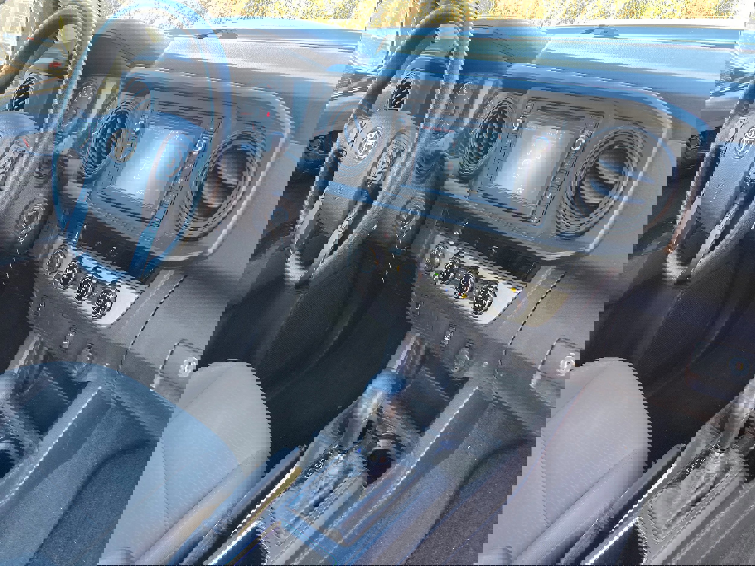 Used 2018 Toyota Tacoma SR5 image 17